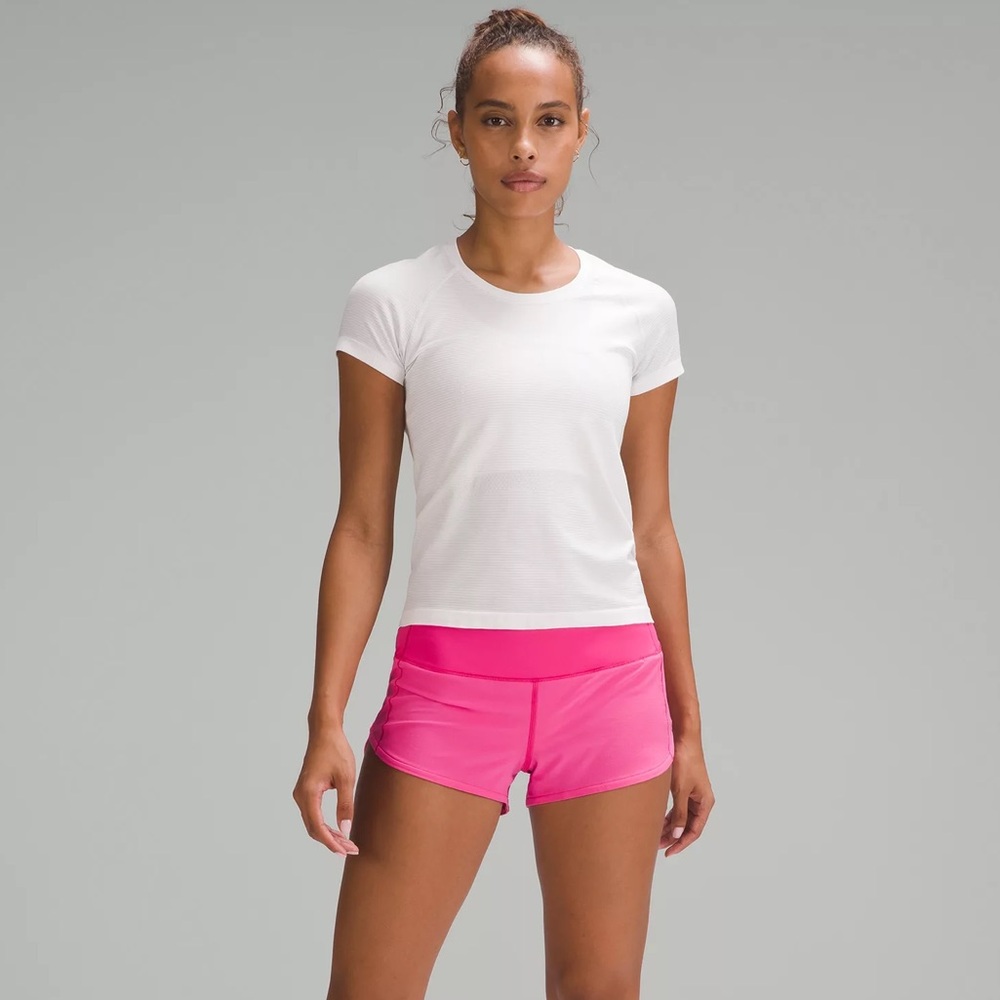 Lululemon Speed Up Short 2.5" in Sonic Pink š©· - Picture 6 of 16